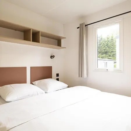 Ardenparks Petite Suisse Hotel Dochamps Exterior photo