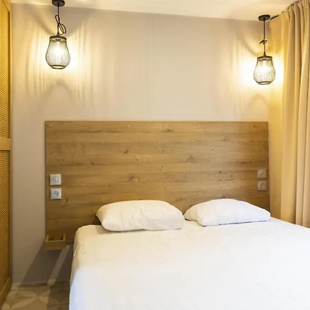 Ardenparks Petite Suisse Hotel Dochamps Exterior photo